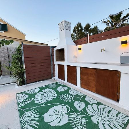 Burnelia Vacation House Lefkimmi  Exterior foto
