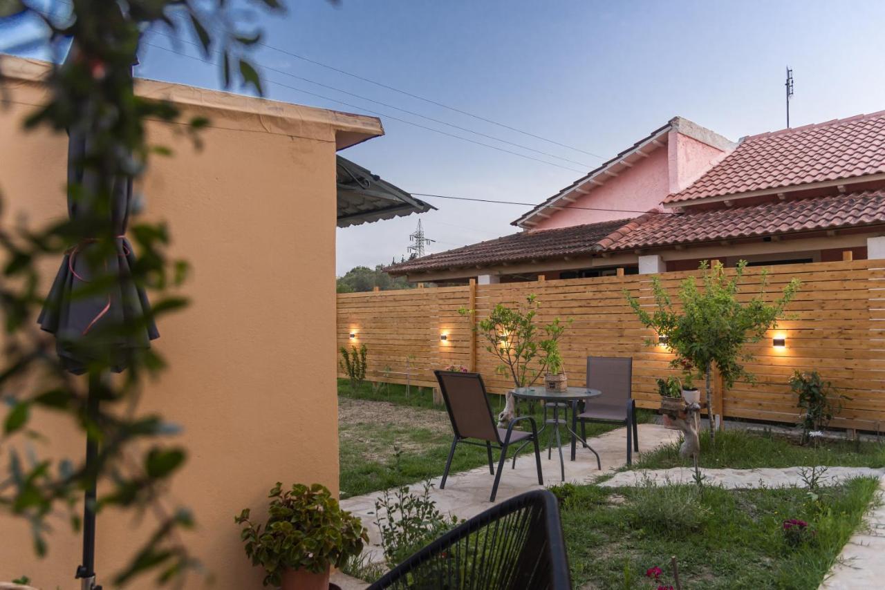 Burnelia Vacation House Lefkimmi  Exterior foto