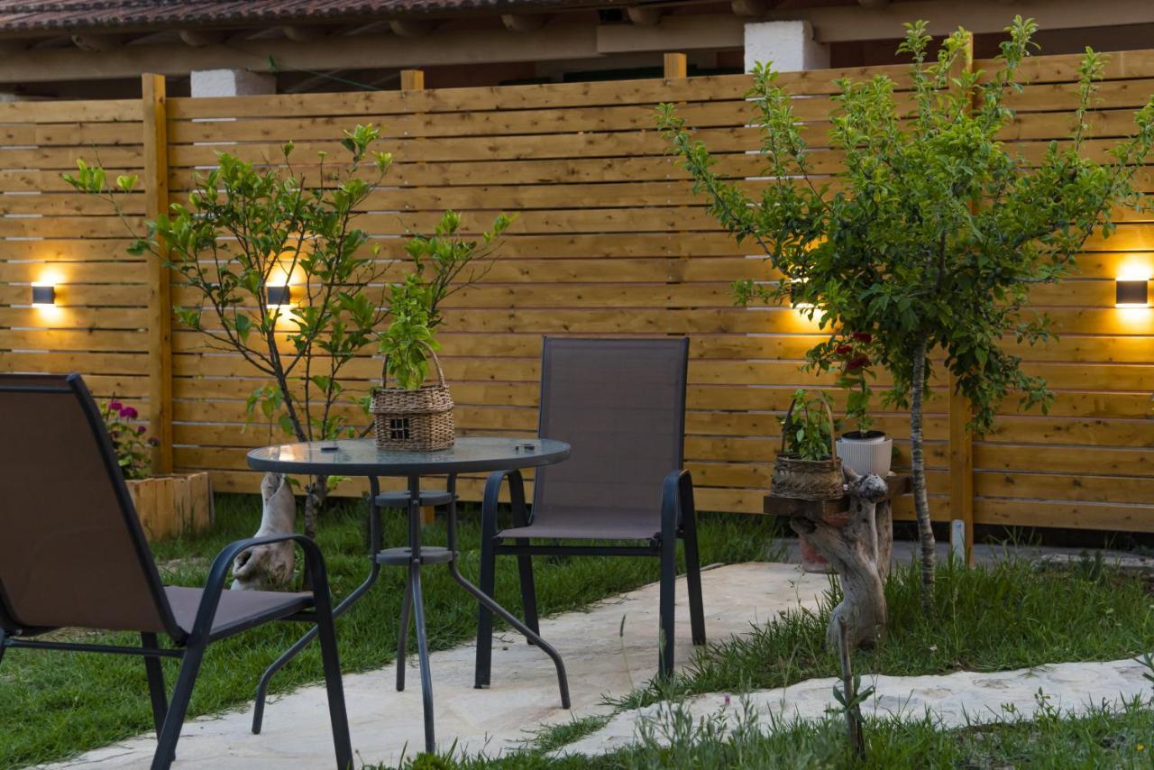 Burnelia Vacation House Lefkimmi  Exterior foto